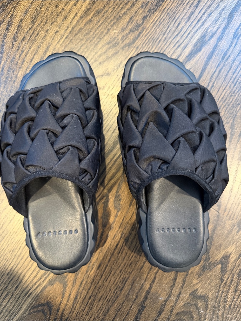 Women's Black Quilted Slide Sandals.  Jabara Amor sandals.  4ccccees